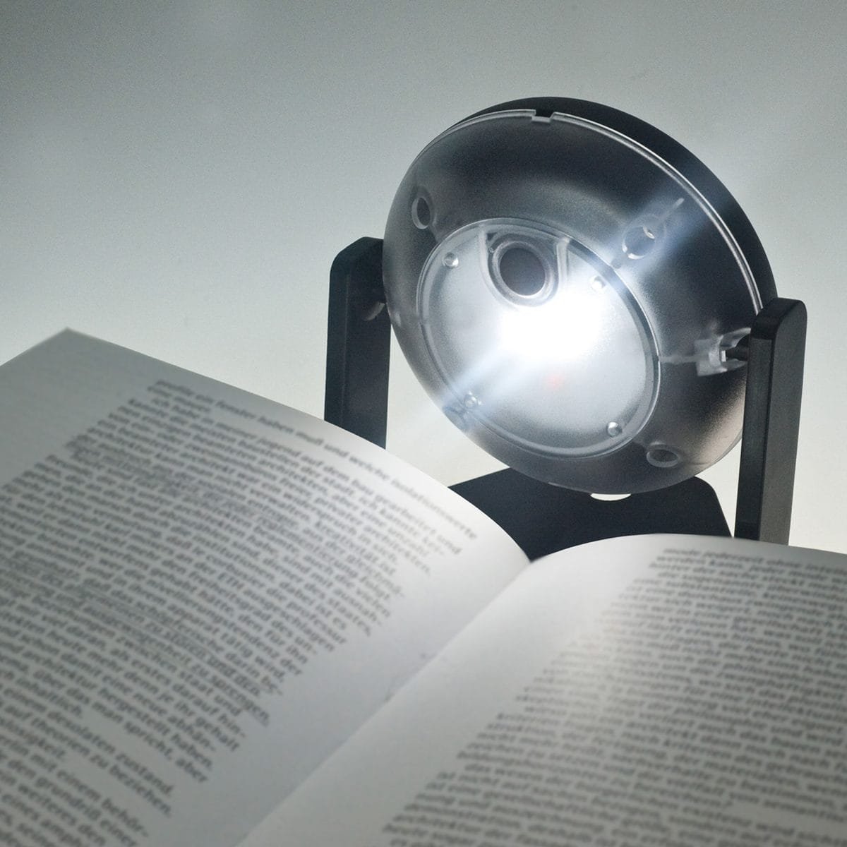 NIWA UNO 50 Dual Modes Solar Charging Portable LED Lamp - Image 2