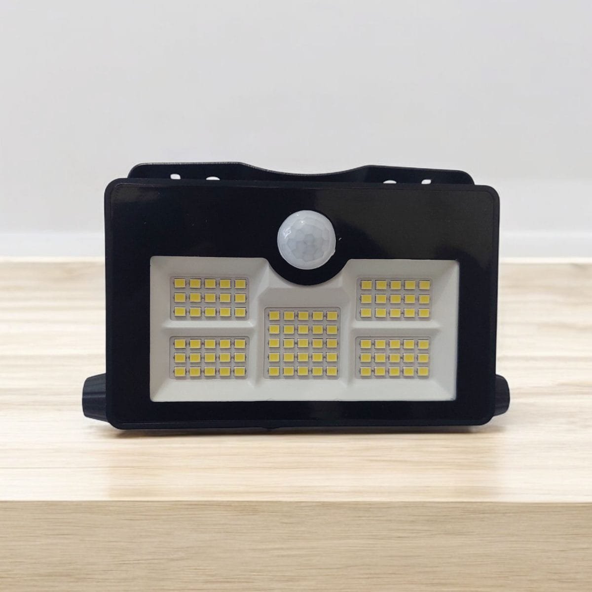 Solar Motion Sensor Security Lights – Energy-Efficient - Image 2
