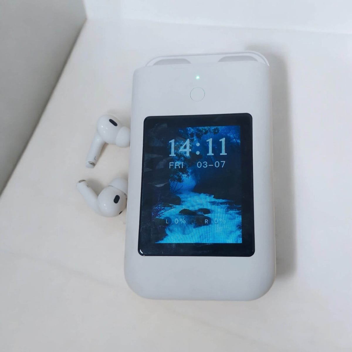 TF20 Earbuds with Powerbank  2.8in HD Display - Image 3